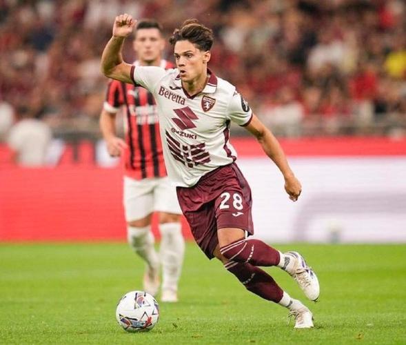 Con Báo